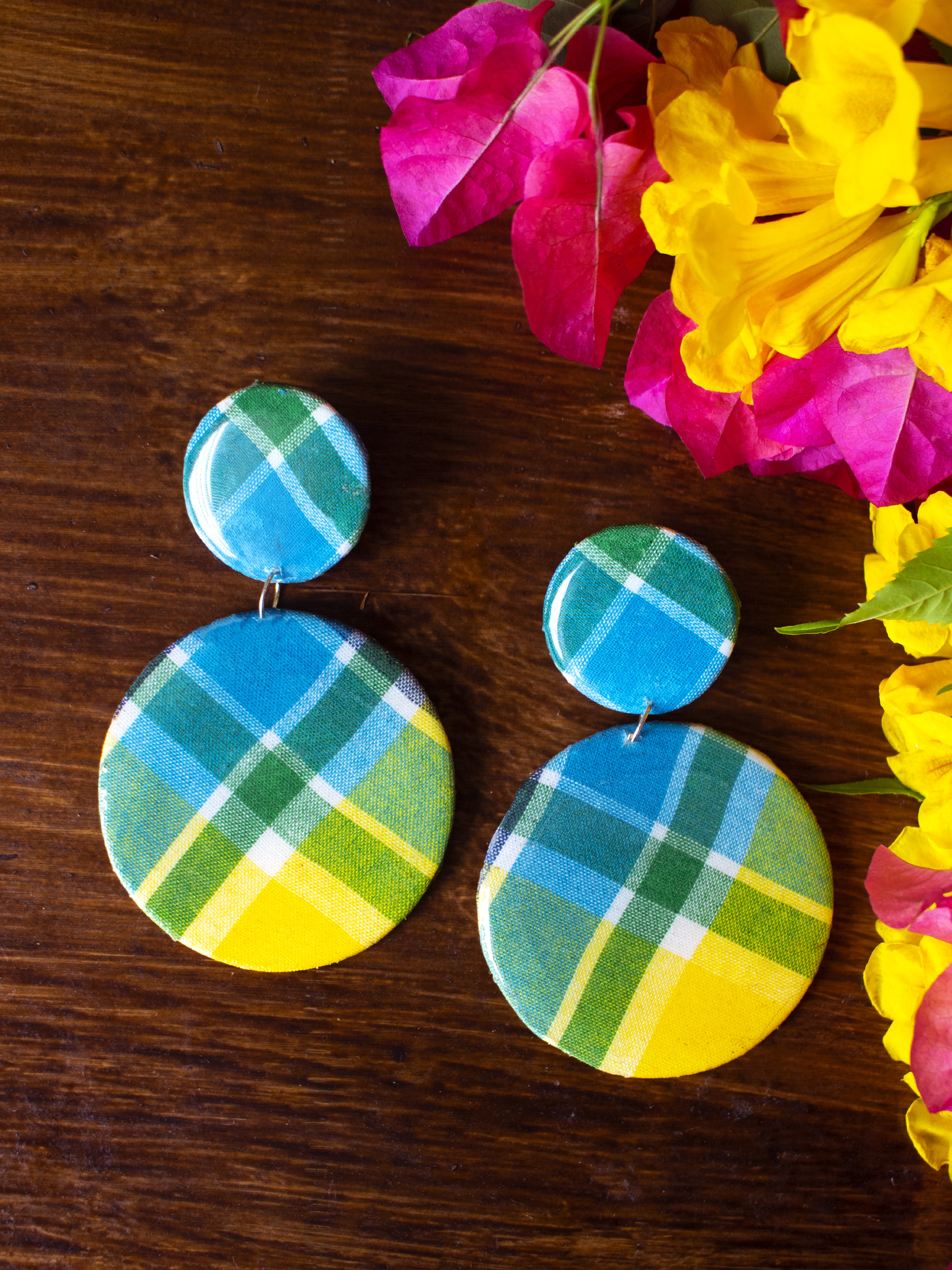 MADRAS DOUBLE STUD EARRING (VI MULTI)