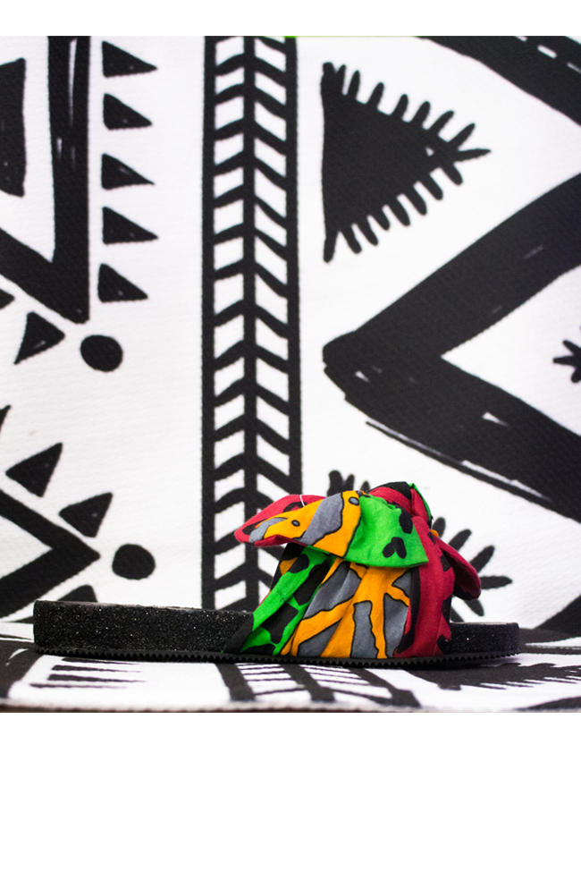 Lioness Mudcloth Bow Slide