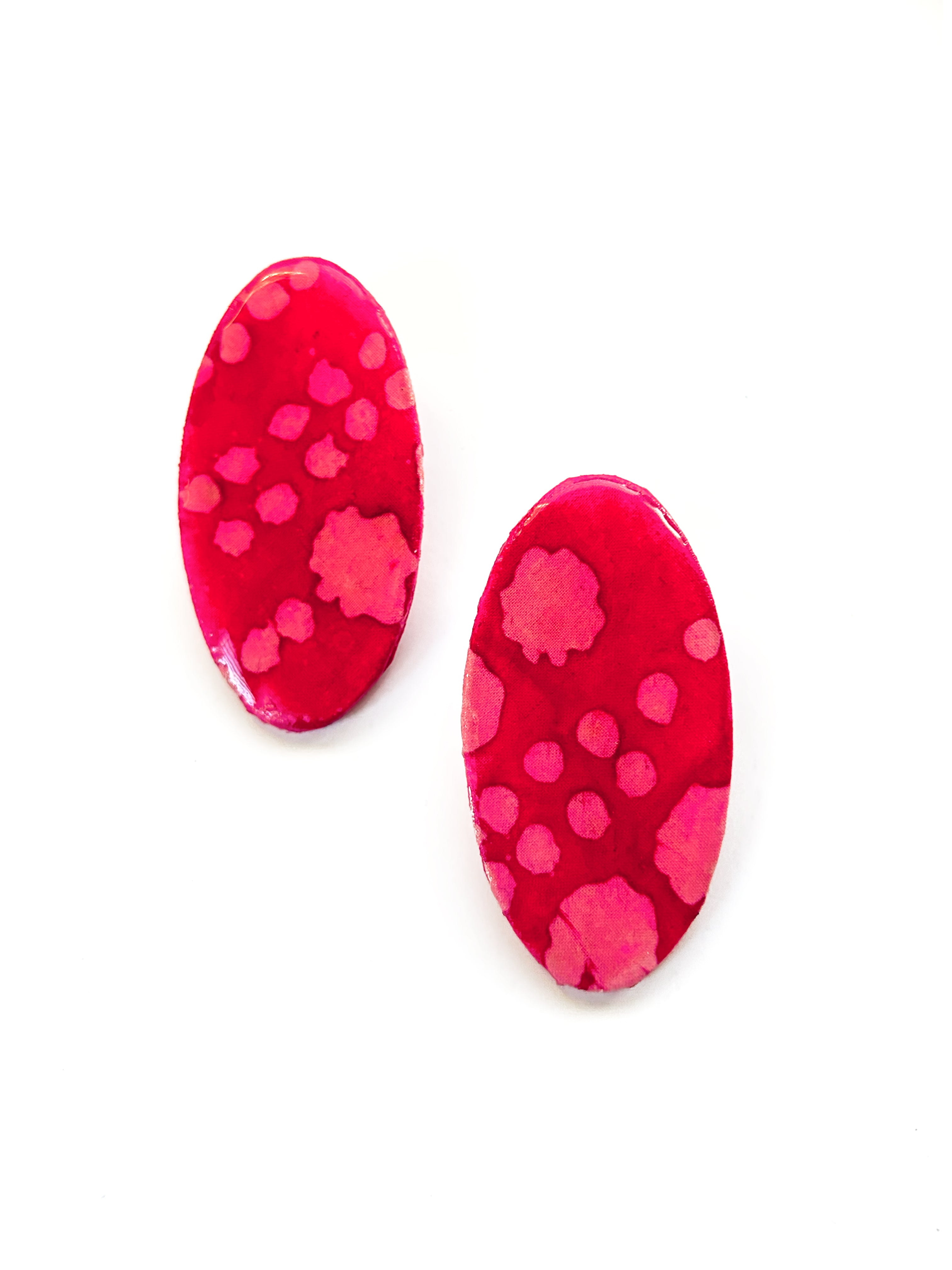 BATIK OVAL STUD POST EARRING